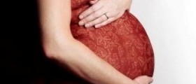 Abdominal pain during pregnancy: Causes & Treatments